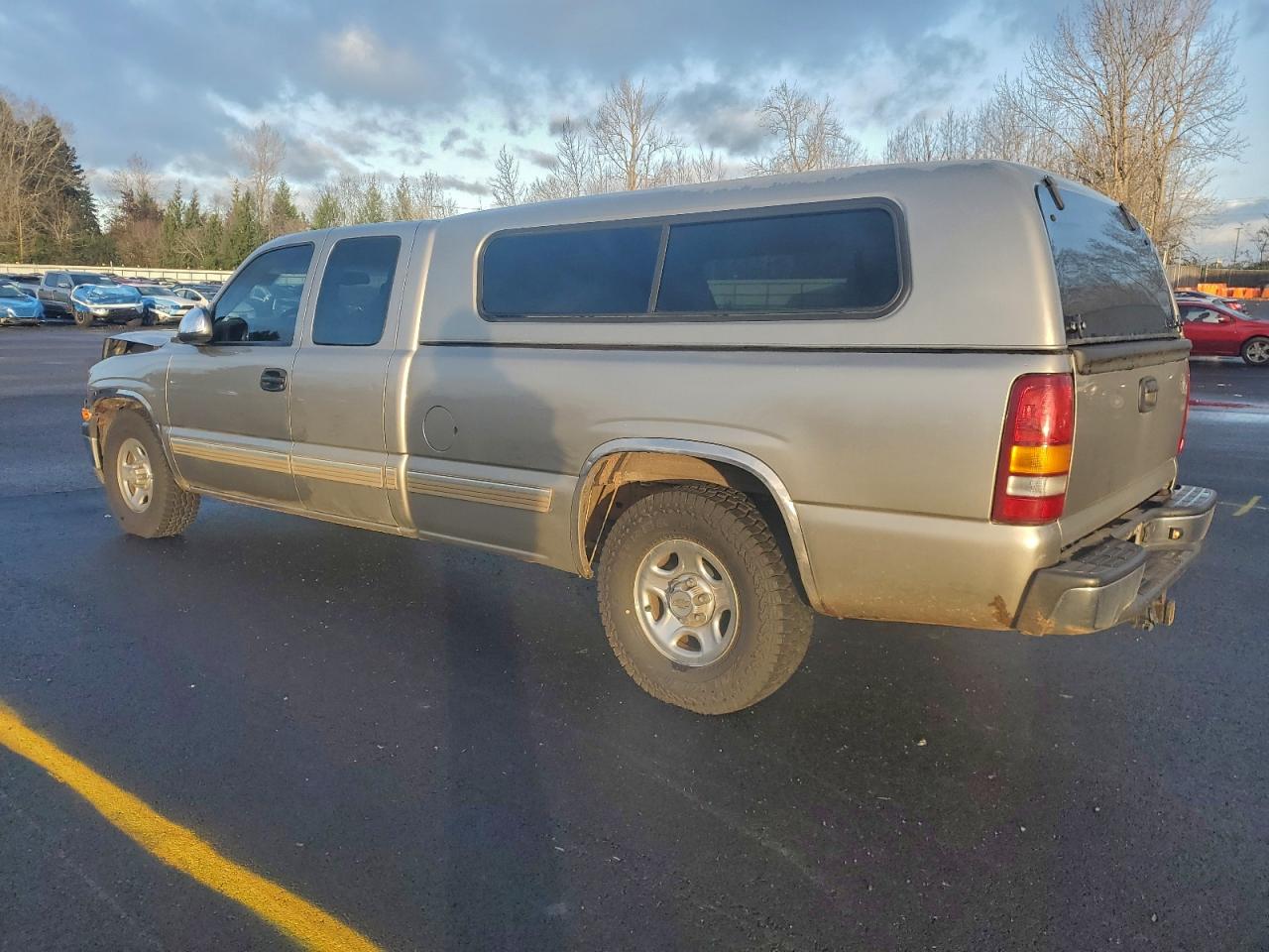 Chevrolet Silverado C1500 Image 9