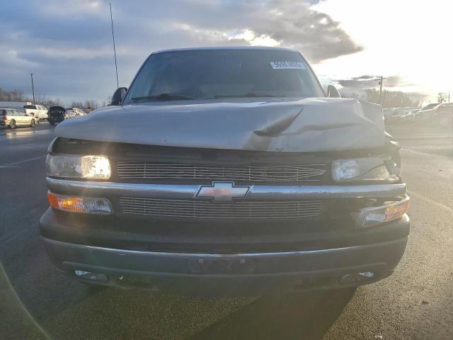 Chevrolet Silverado C1500 Image 5