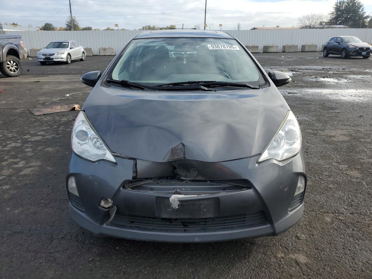 Toyota Prius Image 12