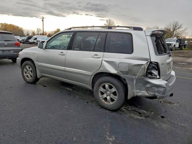 Toyota Highlander Sport Image 7