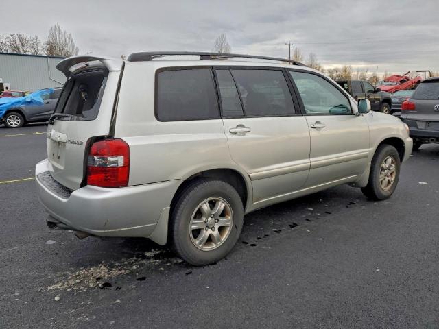 Toyota Highlander Sport Image 12