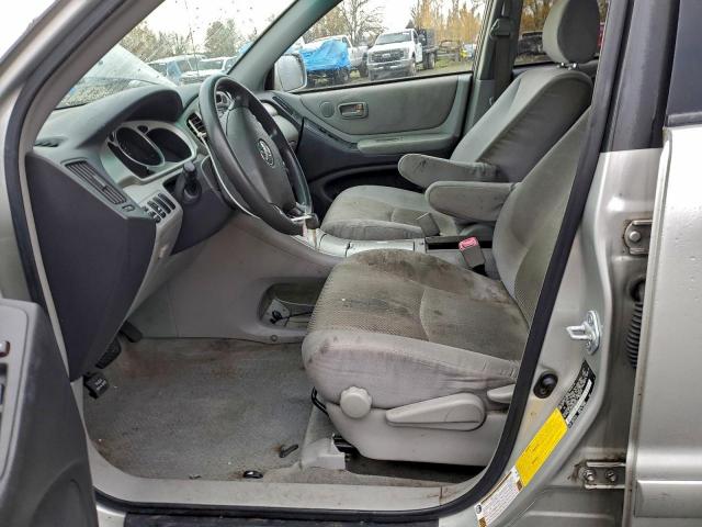 Toyota Highlander Sport Image 8