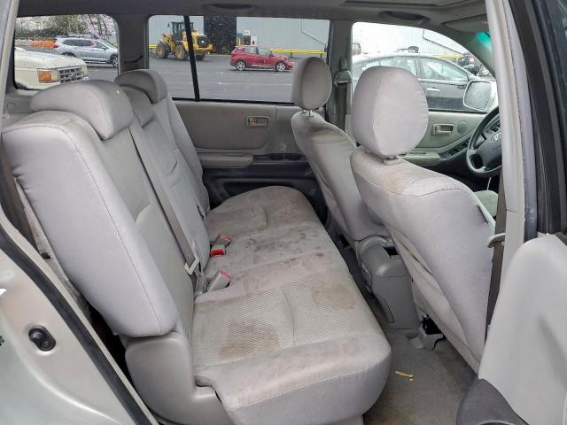 Toyota Highlander Sport Image 11