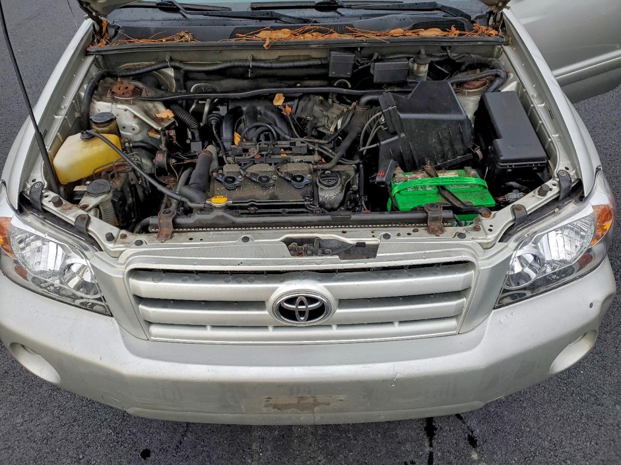 Toyota Highlander Sport Image 9