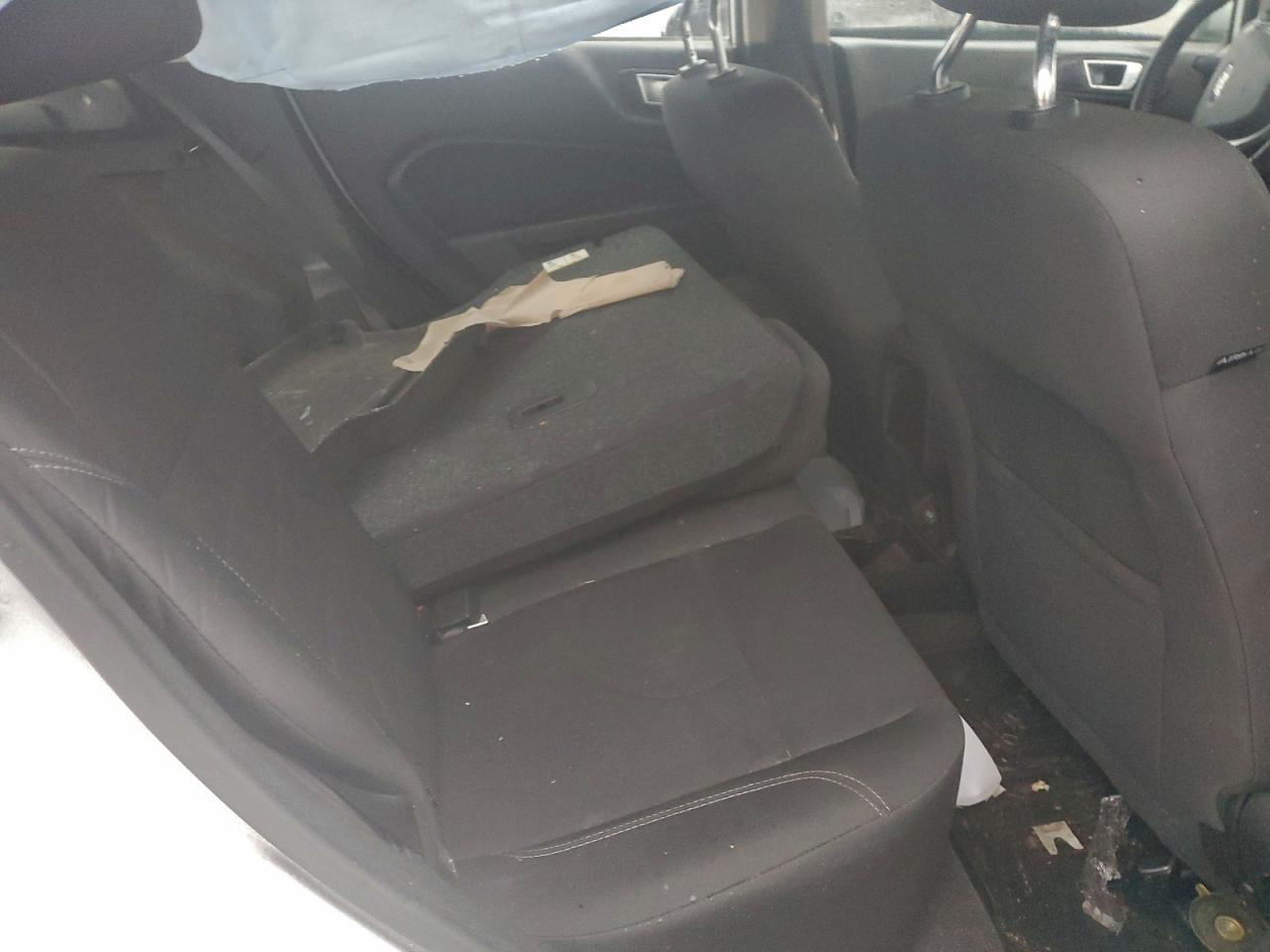 Ford Fiesta Se Image 9