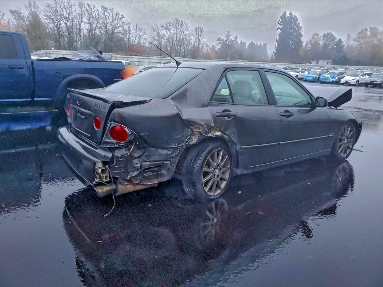 Lexus Is 300 Image 3