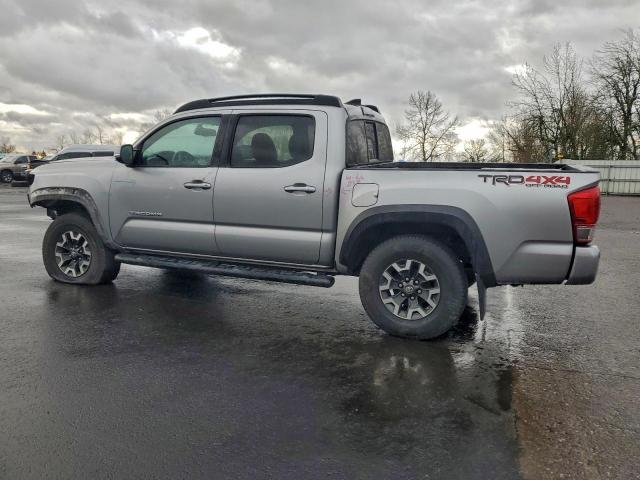 Toyota Tacoma Double Cab Image 2