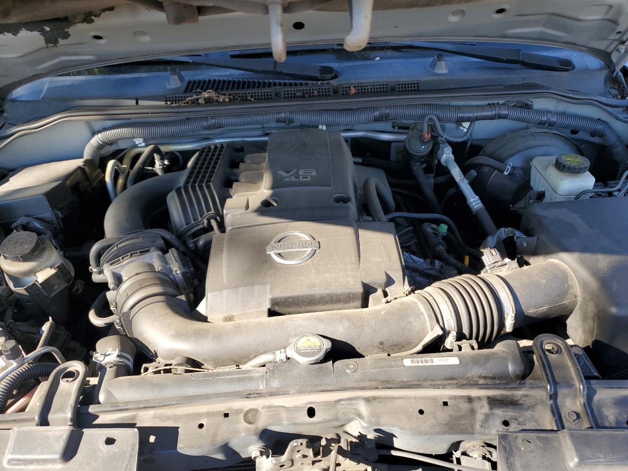 Nissan Pathfinder S Image 11