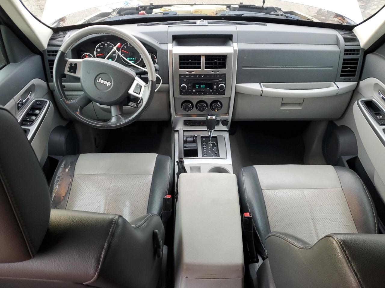 Jeep Liberty Limited Image 6