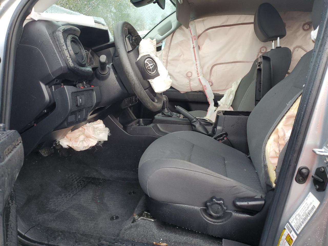 Toyota Tacoma Access Cab Image 8