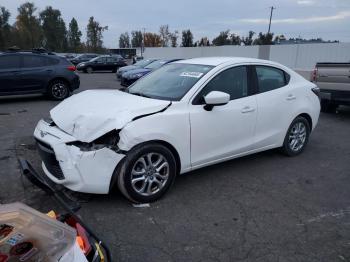  Salvage Toyota Yaris
