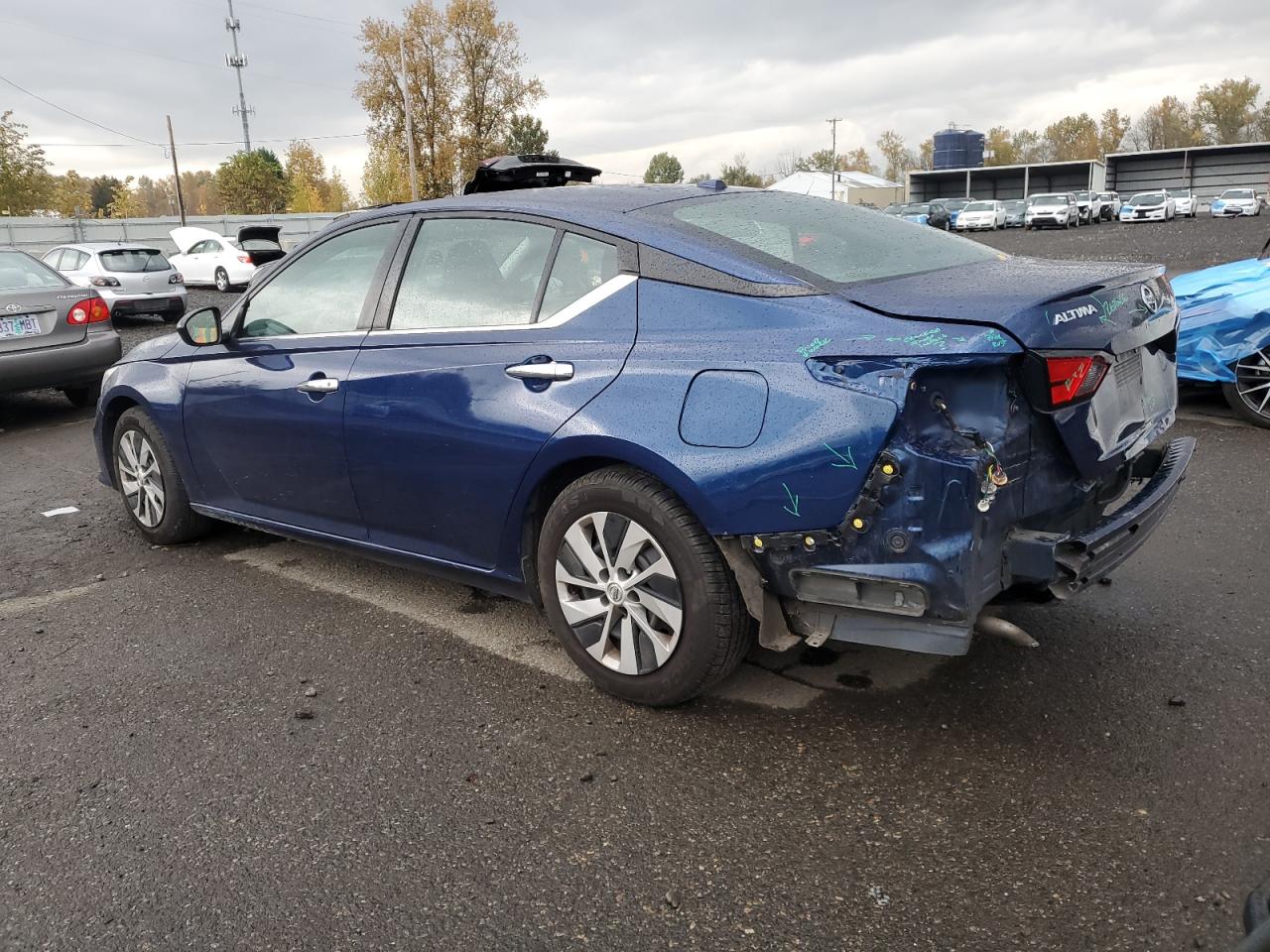 Nissan Altima S Image 8