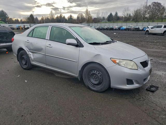 Toyota Corolla Base Image 7