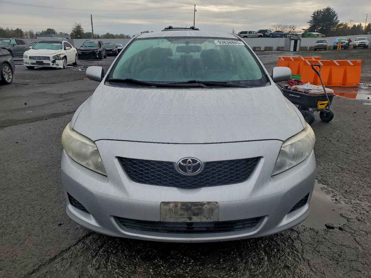 Toyota Corolla Base Image 12