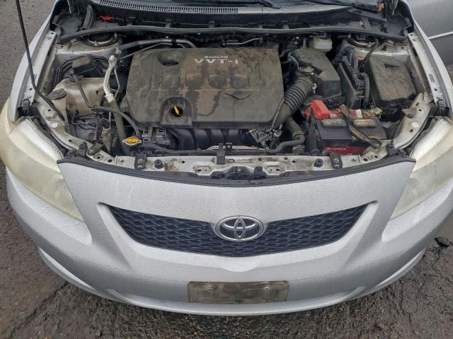 Toyota Corolla Base Image 6