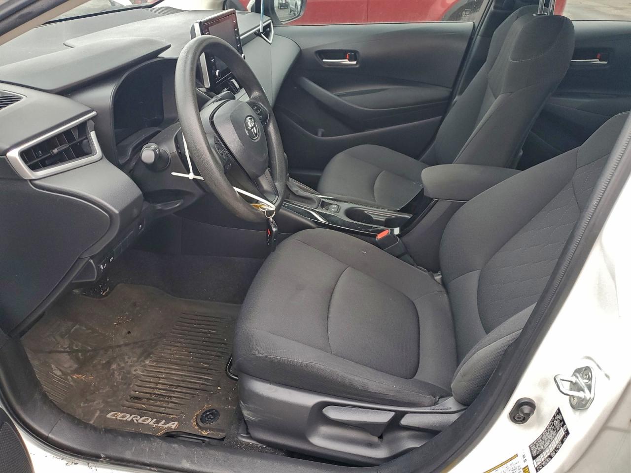 Toyota Corolla Le Image 4