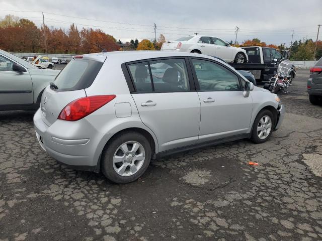 Nissan Versa S Image 12