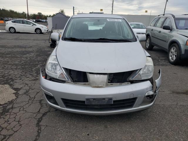 Nissan Versa S Image 9