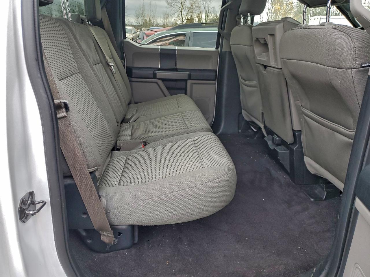 Ford F-150 Supercrew Image 5