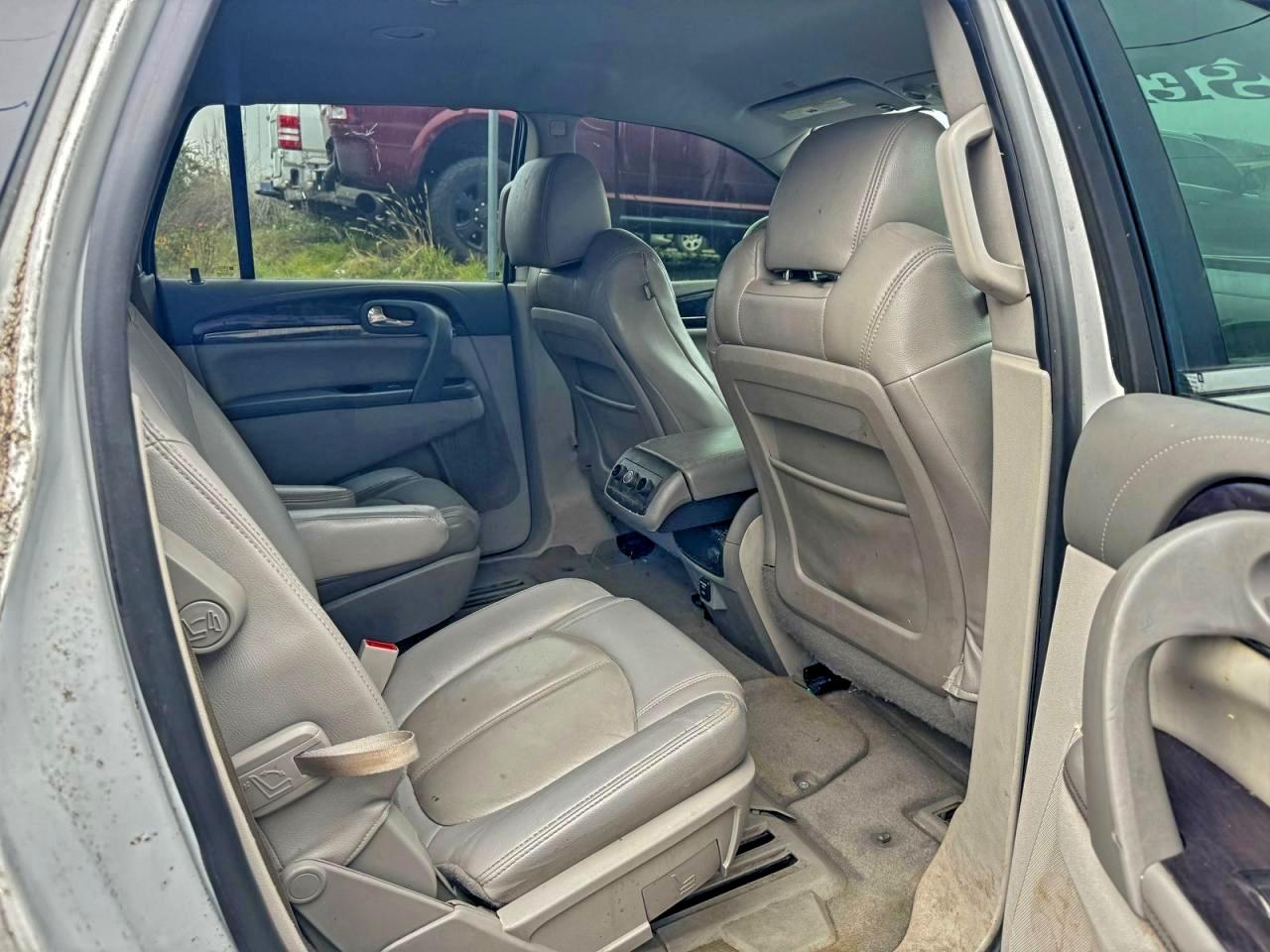 Buick Enclave Image 4