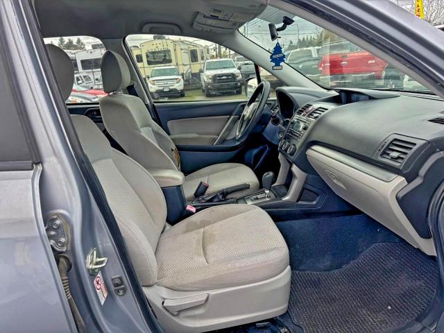 Subaru Forester 2.5i Image 8