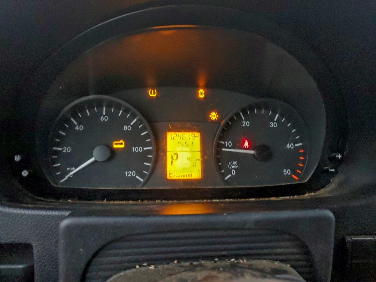 Freightliner Sprinter 2500 Image 10