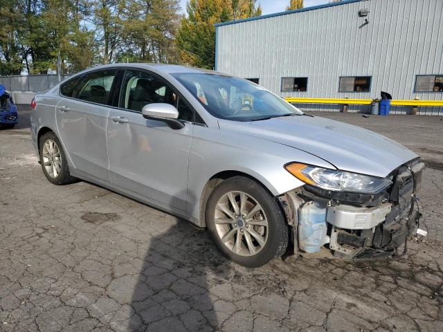 Ford Fusion Se Image 2