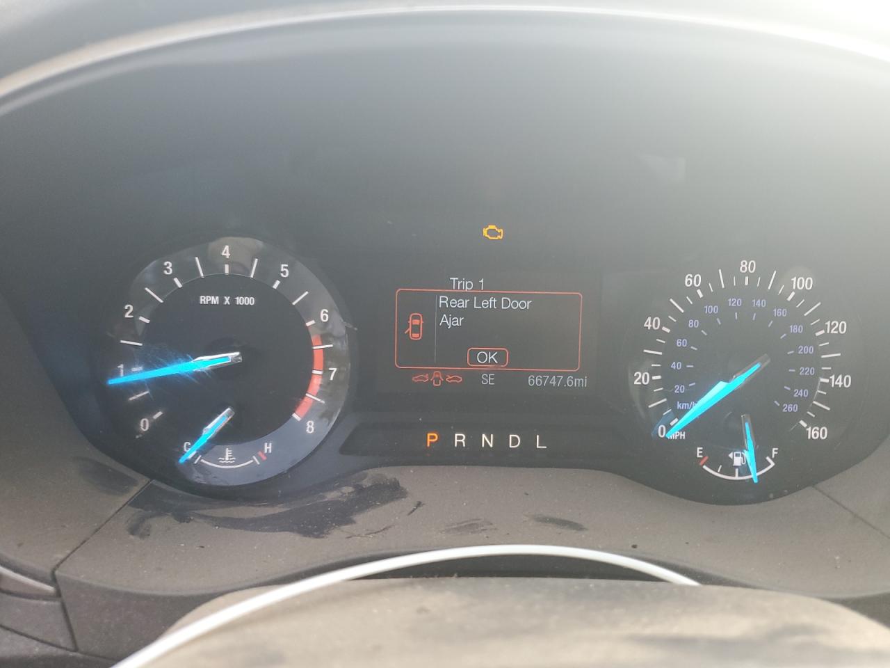 Ford Fusion Se Image 8