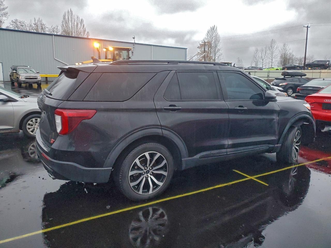 Ford Explorer St Image 2