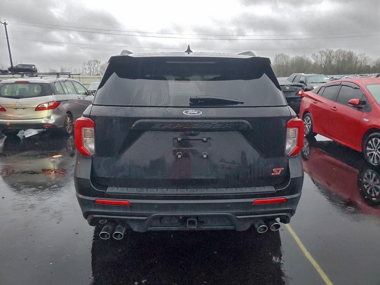 Ford Explorer St Image 10