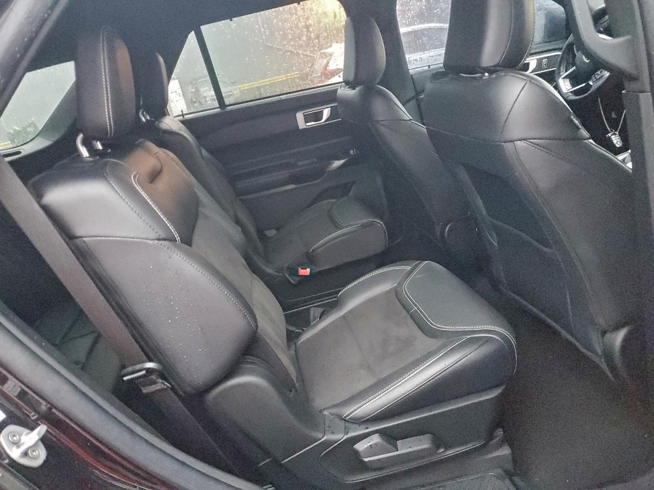 Ford Explorer St Image 7