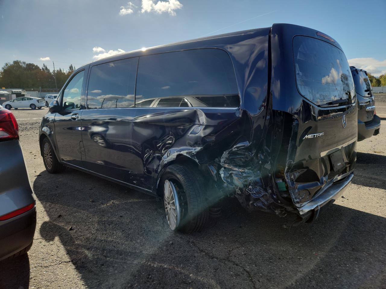 Mercedes-Benz Metris Image 11