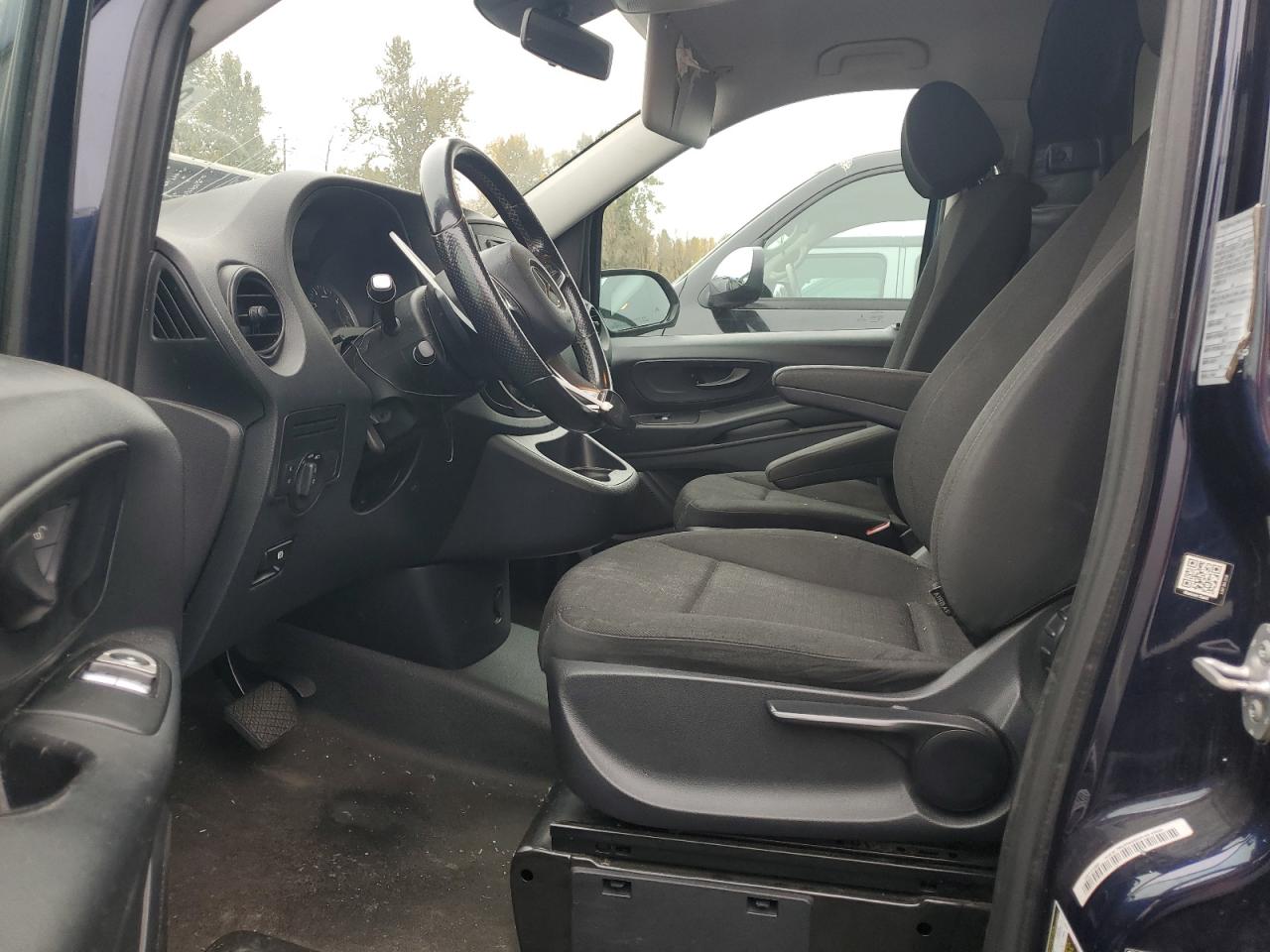 Mercedes-Benz Metris Image 9