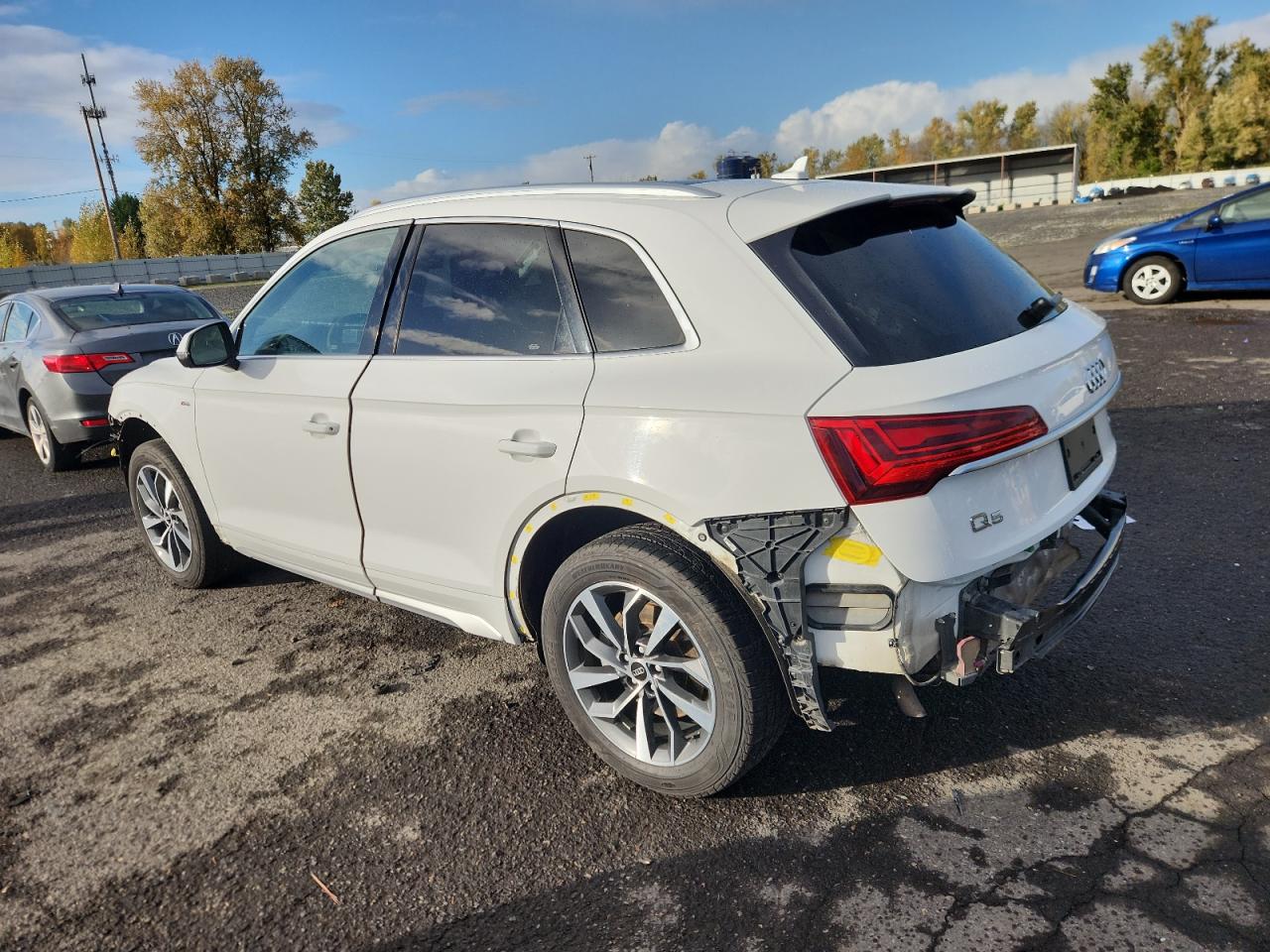 Audi Q5 Premium Plus 45 Image 2