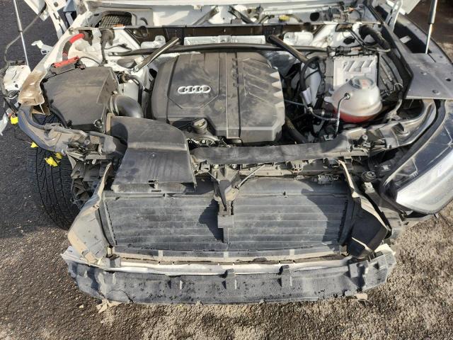 Audi Q5 Premium Plus 45 Image 14