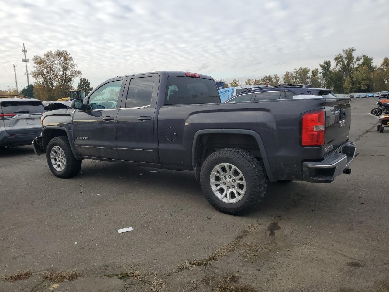 GMC Sierra K1500 Sle Image 11