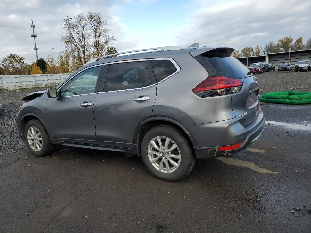 Nissan Rogue S Image 5