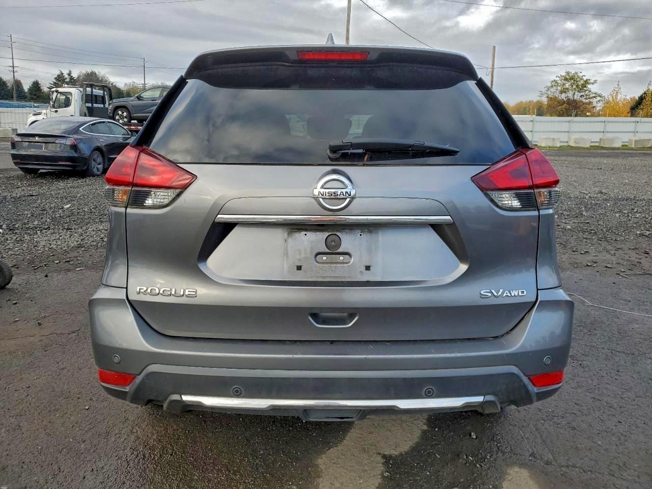 Nissan Rogue S Image 8