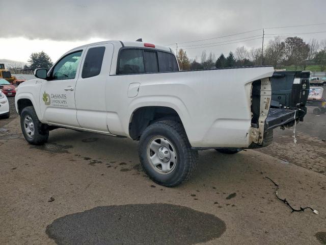 Toyota Tacoma Access Cab Image 8