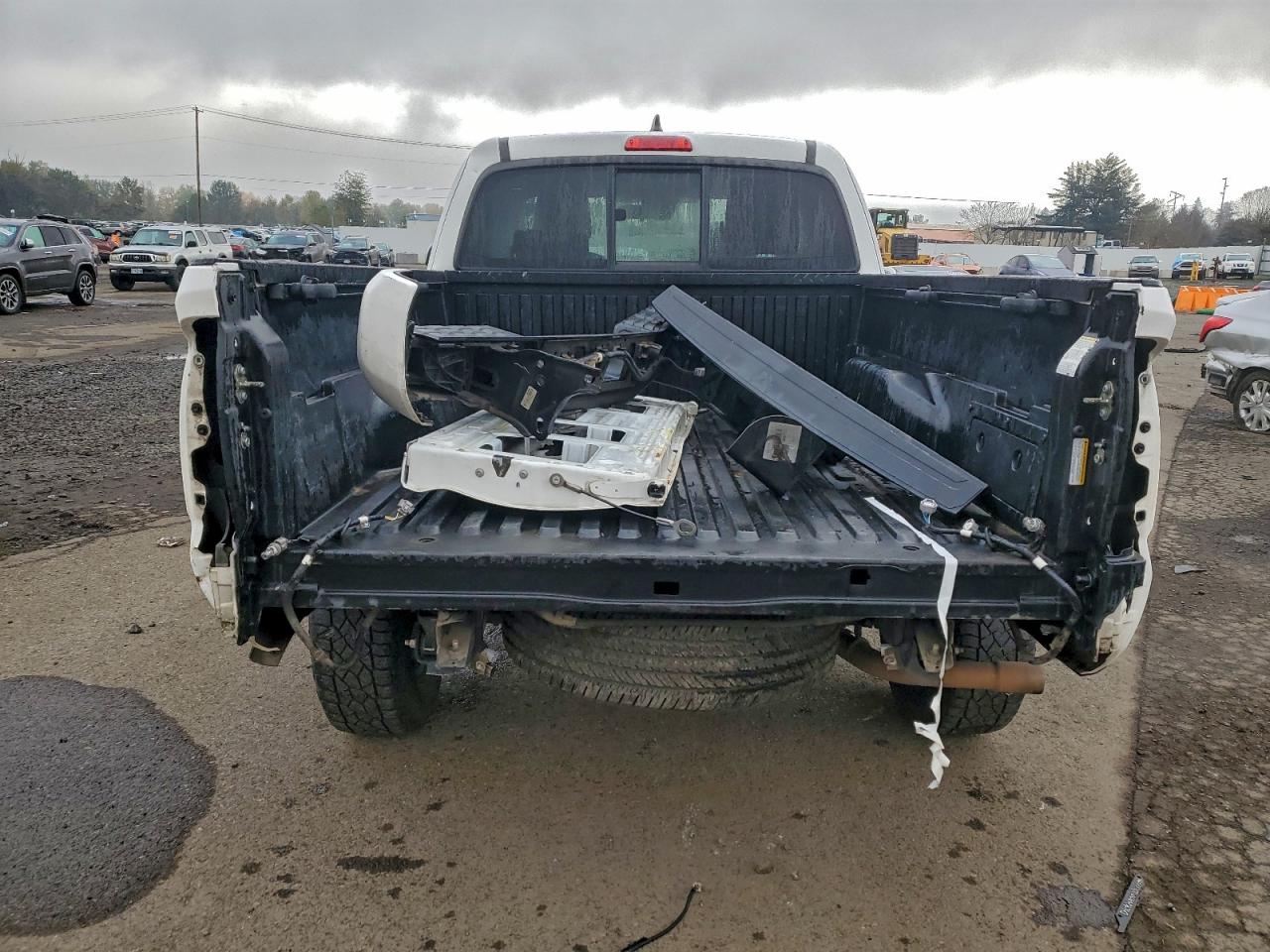 Toyota Tacoma Access Cab Image 12