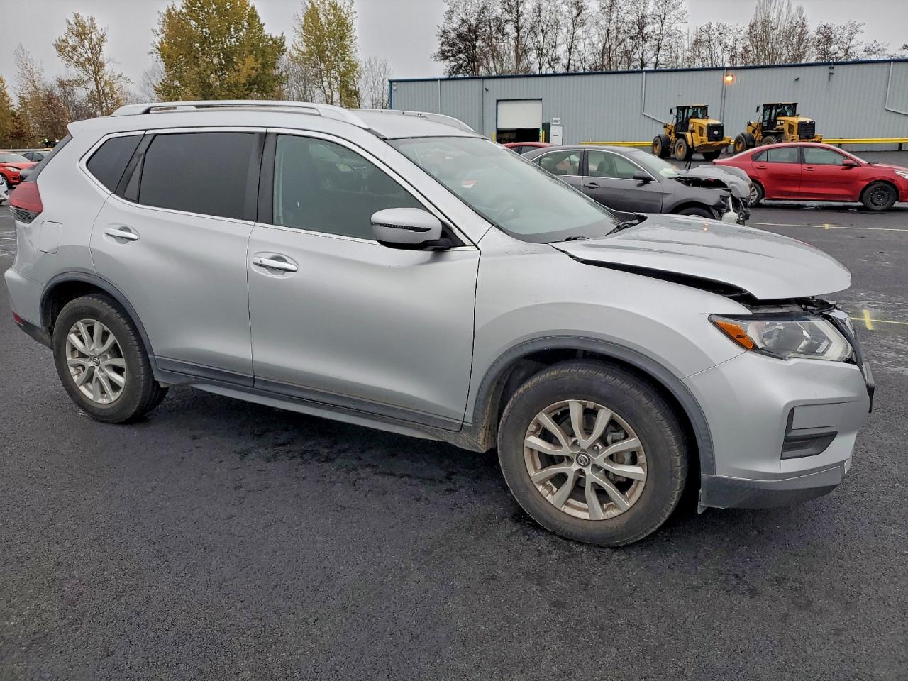 Nissan Rogue S Image 3