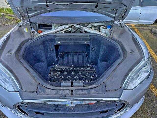 Tesla Model S Image 10