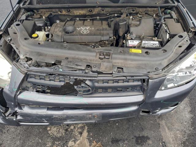 Toyota RAV4 Sport Image 7