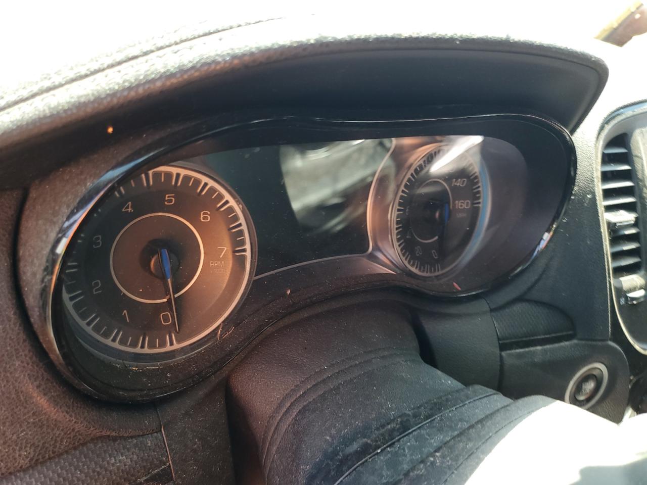 Chrysler 300 S Image 9