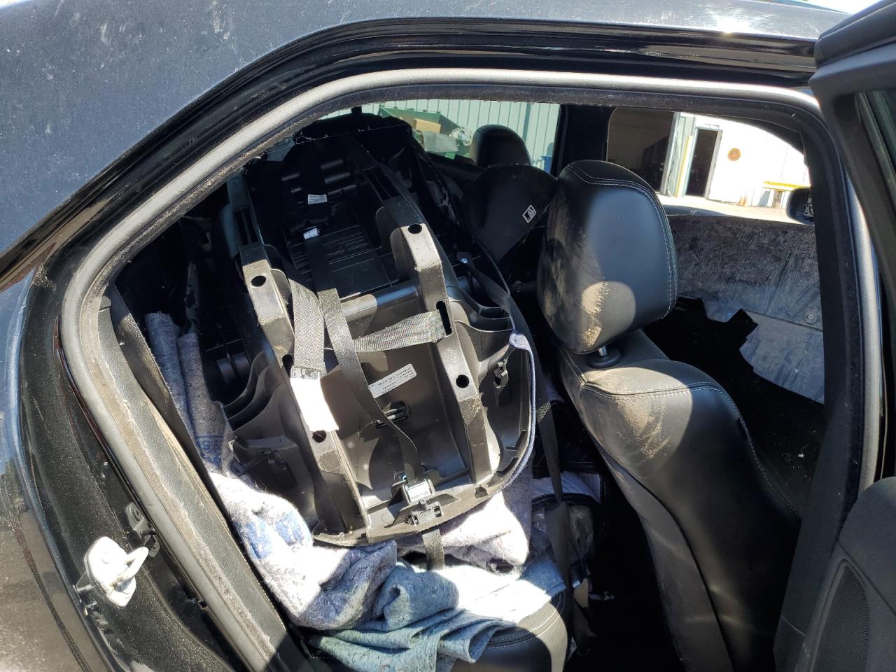 Chrysler 300 S Image 4