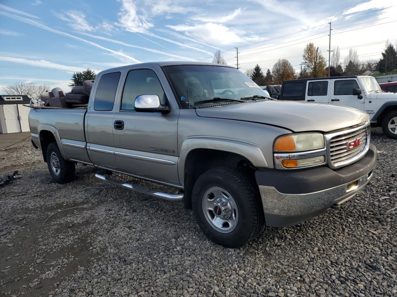 GMC Sierra C2500 Heavy Duty Image 8