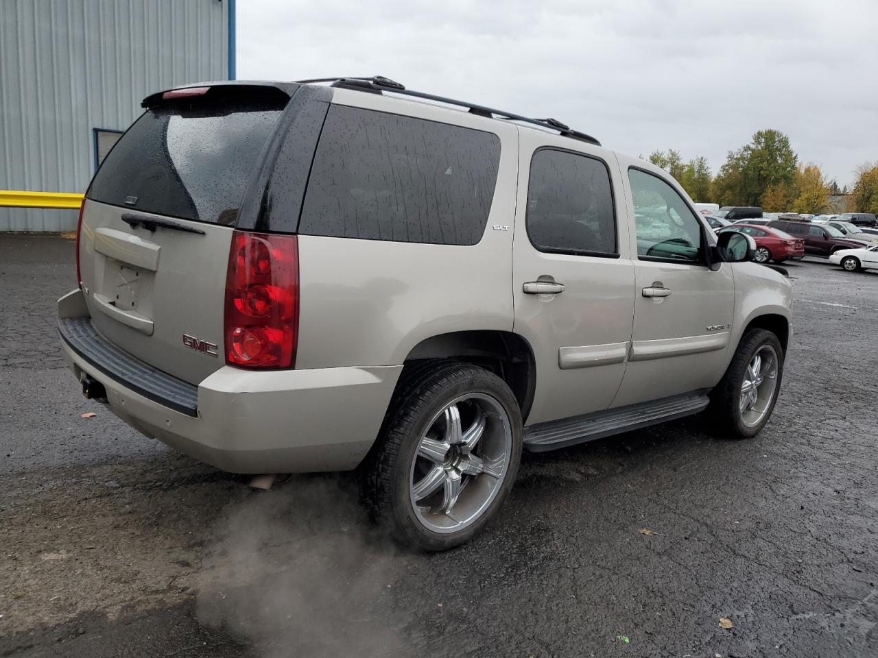 GMC Yukon Image 5