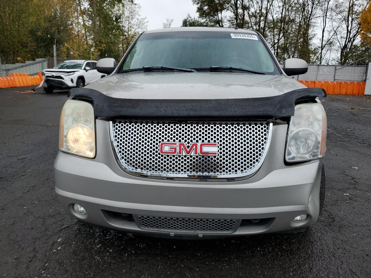 GMC Yukon Image 7