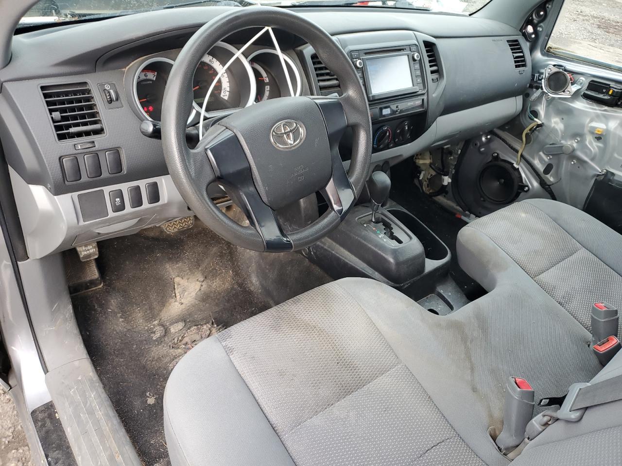 Toyota Tacoma Image 5