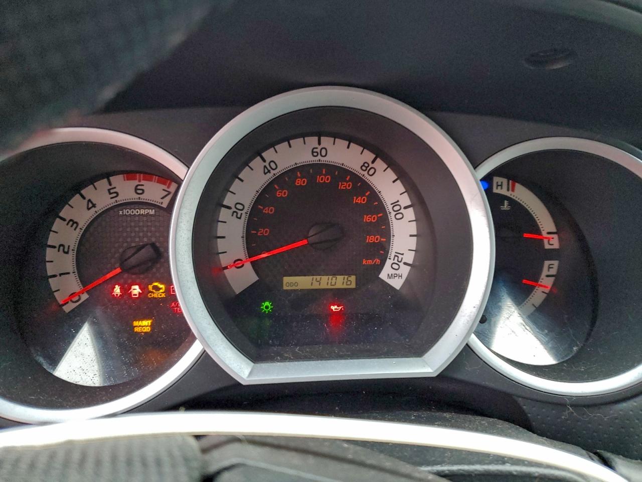 Toyota Tacoma Double Cab Prerunner Image 10